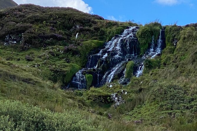 Isle oF SkyeTour.PORTREE,OLD MAN STORR,KILT ROCK.FROM INVERNESS - Lealt Falls and Kilt Rock finish the island visit
