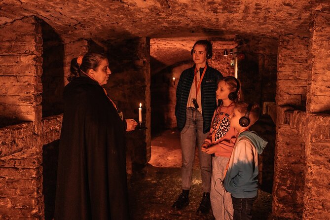 Kids Multi-Sensory Underground Vaults Tour in Edinburgh - Entering Blair Street for the final 30 minutes