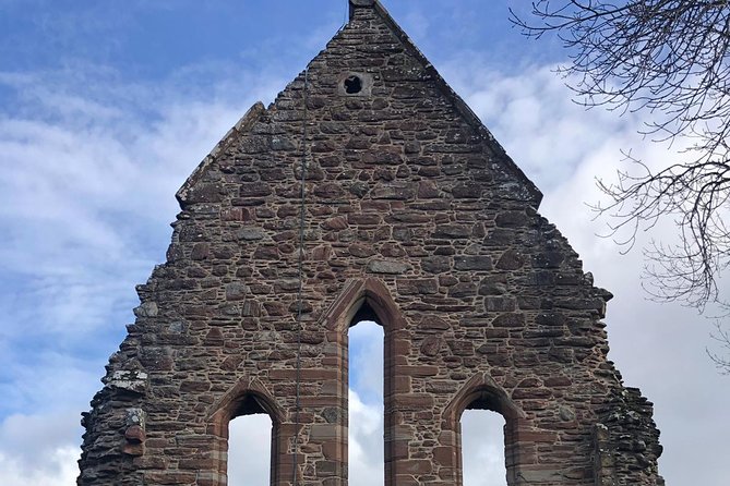 Legendary Loch Ness and Urquhart Castle Tour - A compact Highlands outing from Invergordon