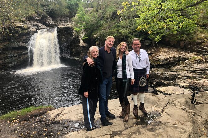 Loch Lomond & Stirling Castle One Day Tour 1-6 People - A private route from Glasgow to two Scottish classics