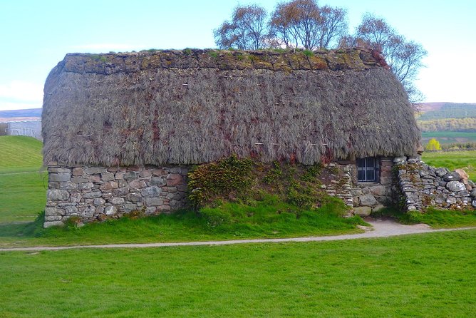 Loch Ness & Culloden Battlefield Private Tour from Inverness - Highland cows, alpacas, and a short farm-shop pause
