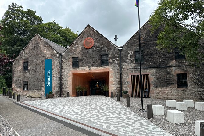 Loch Ness Tour: Day Trip to Loch Ness, Outlander Sites and More - Drumnadrochit and Great Glen Gin