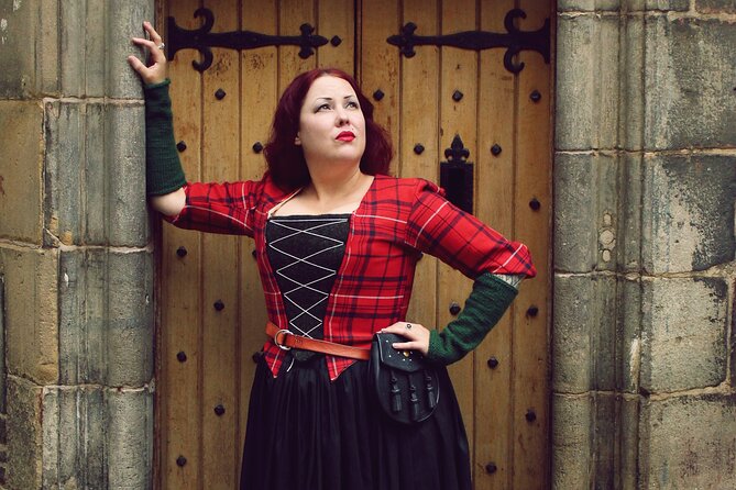Magical Walking Tour in Edinburgh - Parliament Square and the stories behind the stones