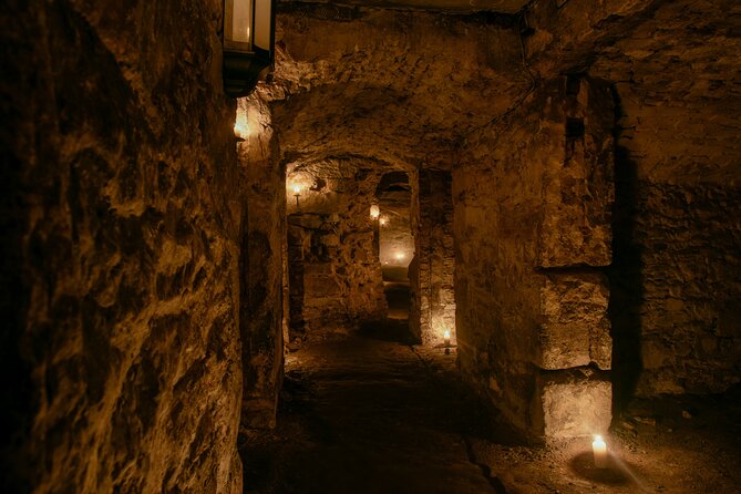 Multi-Sensory Haunted Underground Vaults Tour in Edinburgh - Storytelling is the main attraction