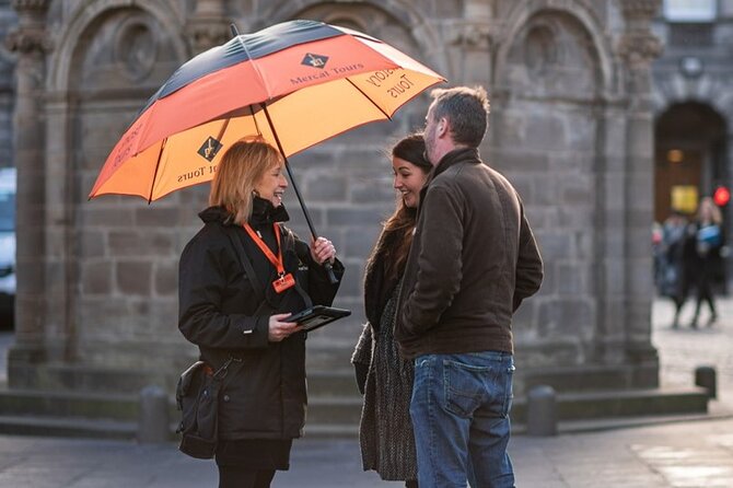 Multi-Sensory Night Walking Tour with Haunted Vaults in Edinburgh - The guide makes or breaks the evening