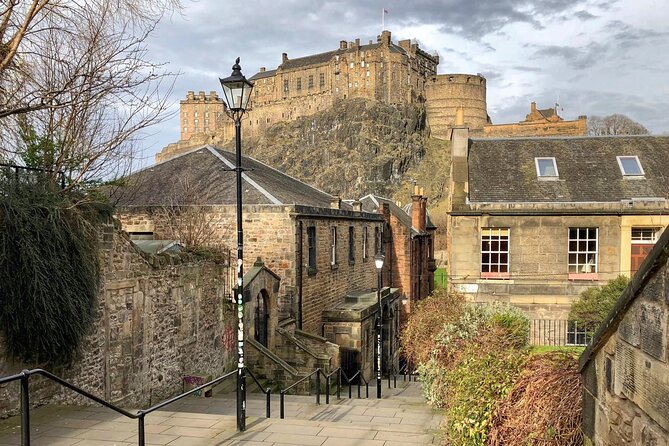 Old Edinburgh Private Walking Tour - The Royal Mile, Outlander, and a name with a story