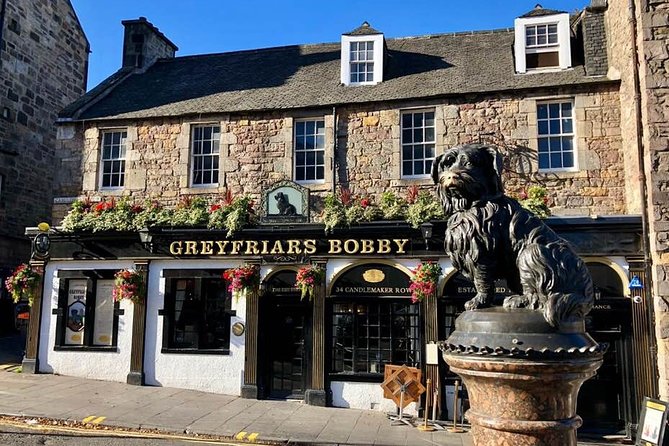 Old Edinburgh Private Walking Tour - Lady Stair’s House and a Royal Mile side story