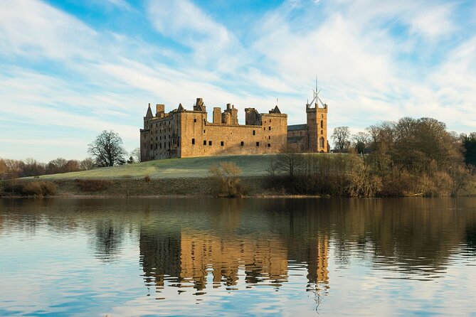 Outlander Filming Locations Day Tour from Edinburgh - Midhope Castle and the real Lallybroch