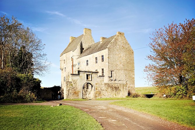 Outlander Odyssey: Outlander Filming Locations Private Day Tour - The $600.56 price and what you receive