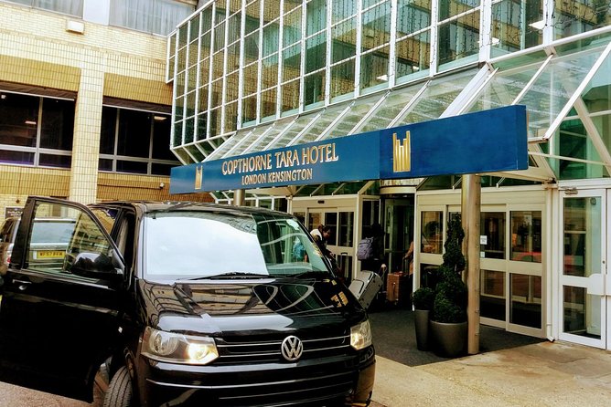 Private Airport transfer From or to Edinburgh airport (One way transfer) - The arrival meeting point needs a little care