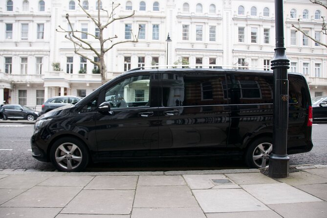 Private Edinburgh Departure Transfer - Hotel / Accommodation to Airport - A simple ride from hotel lobby to terminal