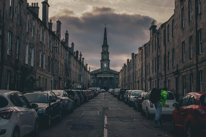 Private Edinburgh Departure Transfer - Hotel / Accommodation to Airport - The three-hour airport rule