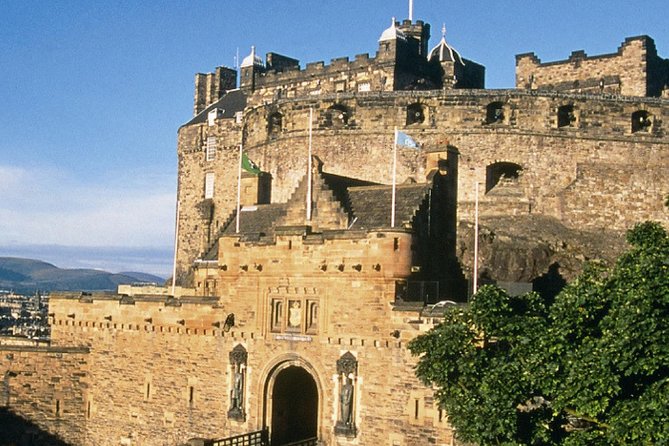 Private Edinburgh Tour for Families with a Local, 100% Personalized - Arthur’s Seat and the question of fitness