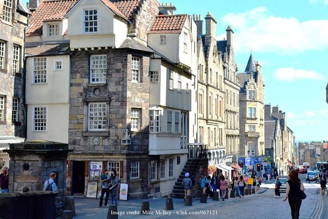 Private Full-Day Walking Tour in Edinburgh with Edinburgh Castle - Calton Hill brings the big city view