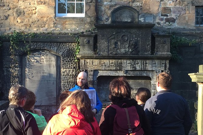 Private Greyfriars Kirkyard history tour - The route stays inside the burial ground