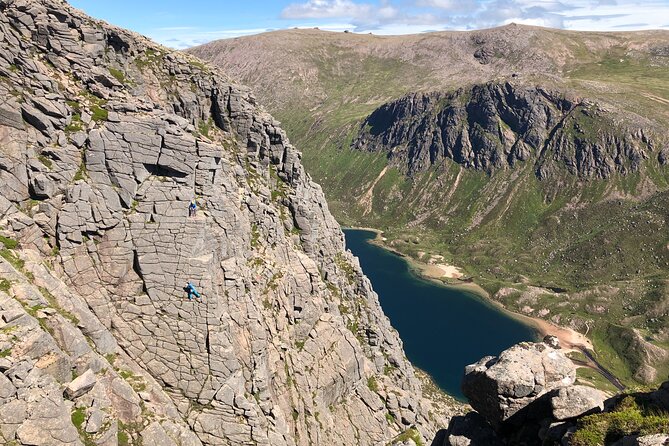 Private Guided Rock Climbing Experience in the Cairngorms - What the guides do when weather turns