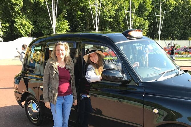 Private Half Day Tour of Edinburgh in a Black Cab - Holyroodhouse brings the royal story down the hill
