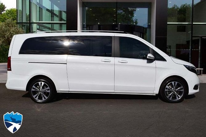 Private luxury transfer from Edinburgh Airport to Edinburgh - Should you book it?