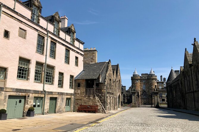 Private Old Town, Edinburgh Walking Tour - Canongate Kirk and its notable burial ground