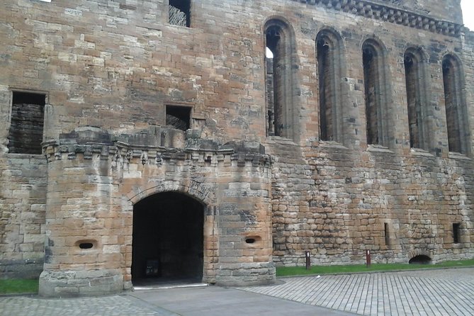Private Outlander Tour from Edinburgh - A flexible stop for lunch at Deanston Distillery