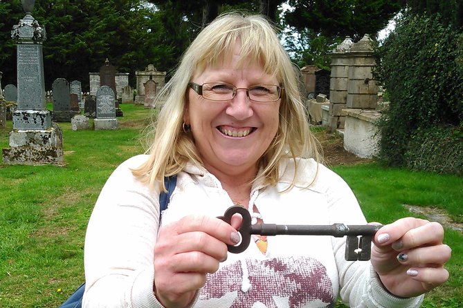 Private Outlander Tour - with Urquhart Castle Option - Wardlaw Mausoleum and the Fraser question