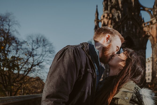 Private Photoshoot in Edinburgh with a Professional Photographer - The Vennel viewpoint and the castle portrait