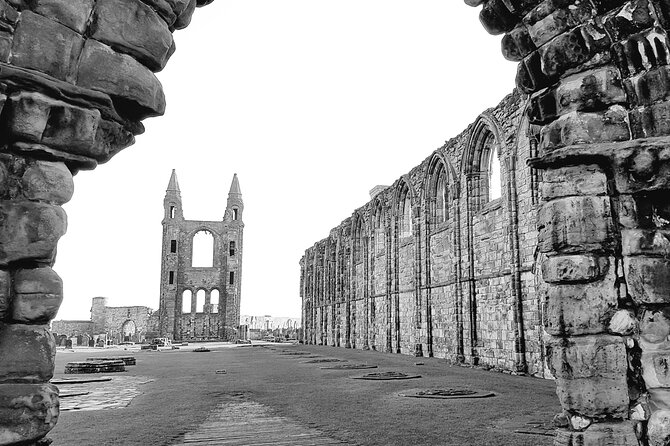 Private St Andrews, Dunfermline and Fife Day Tour from Edinburgh - St Andrews: golf, ruins, and a famous film beach