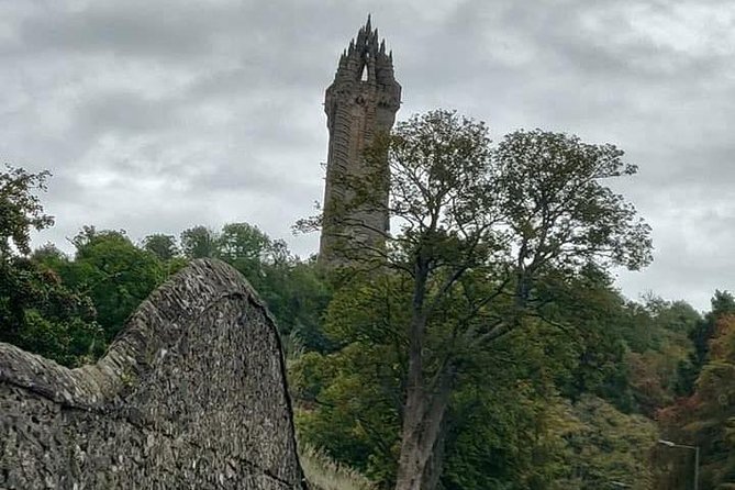 Private Stirling Day Guided Tour in the Premier Classic LEVC TXE - Doune Castle: medieval stone with a shorter visit