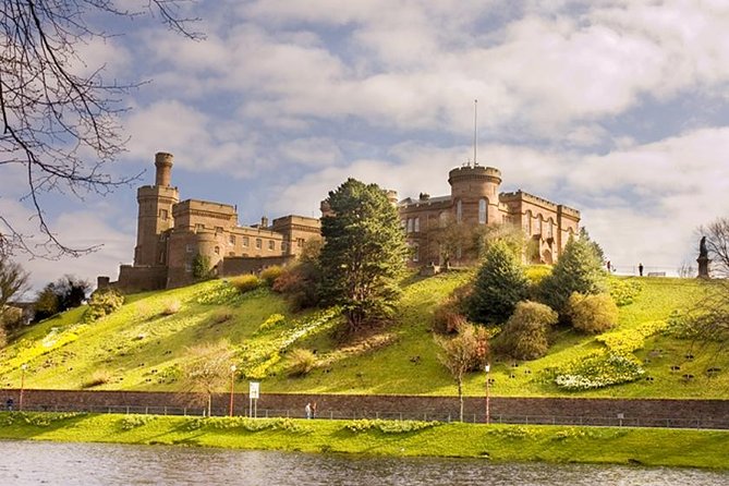 Private tour of Inverness (customisable) - Urquhart Castle and the monster question