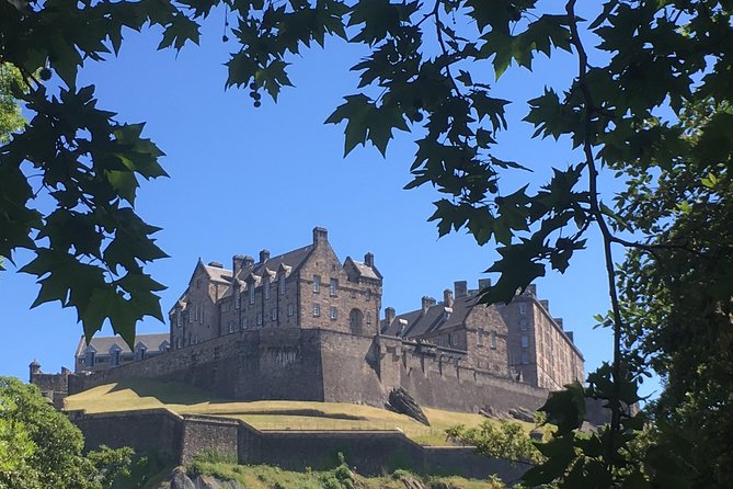 Private Walk: Edinburgh Old Town and New Town - The Royal Mile, St Giles’ Cathedral, and city power