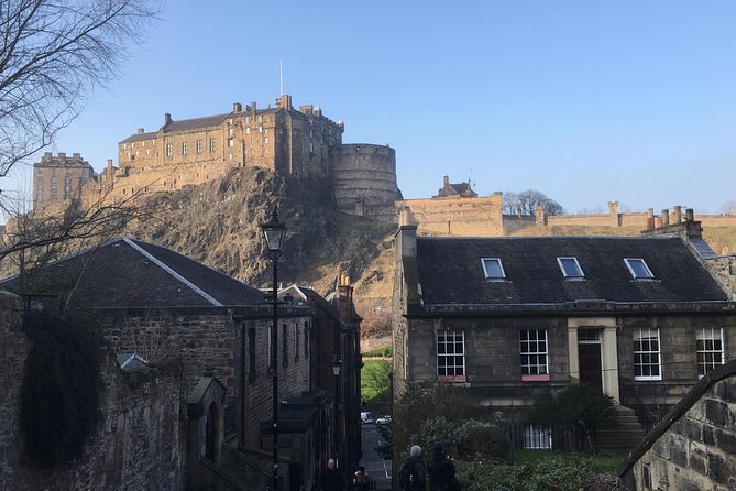 Private Walk: Edinburgh Old Town and New Town - Price, timing, and practical value
