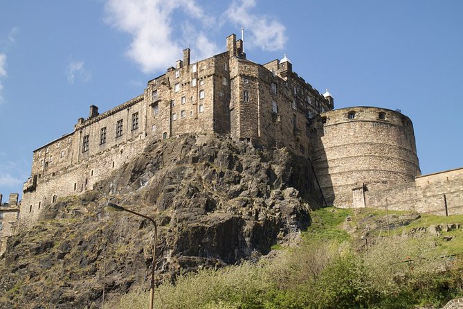 Private Walking Tour: Edinburgh Highlights, including entry to Edinburgh Castle - Grassmarket, Victoria Street, and the city below the castle