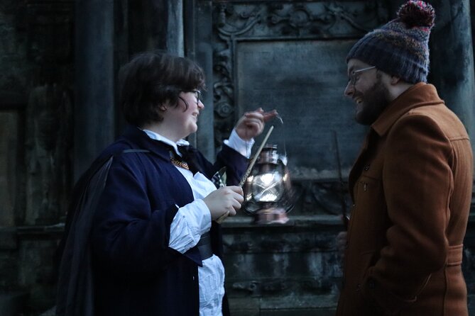 Private Walking Tour: JK Rowling's Harry Potter in Edinburgh FR - Grassmarket, Scottish legends, and wand lore