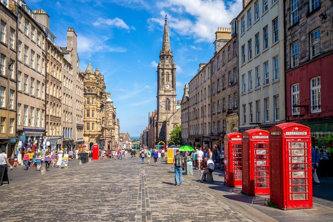 Private Walking Tour of Edinburgh Castle with Skip-the-Line - Who will enjoy this experience most?