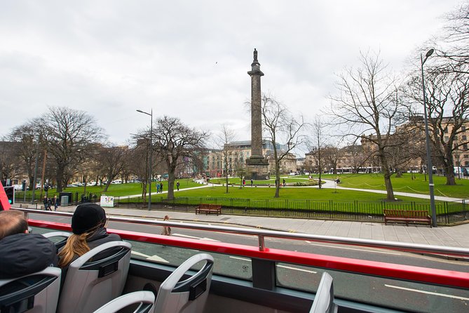 Royal Edinburgh Ticket - Hop-On Hop-Off and Attraction Admissions - What the commentary is really worth