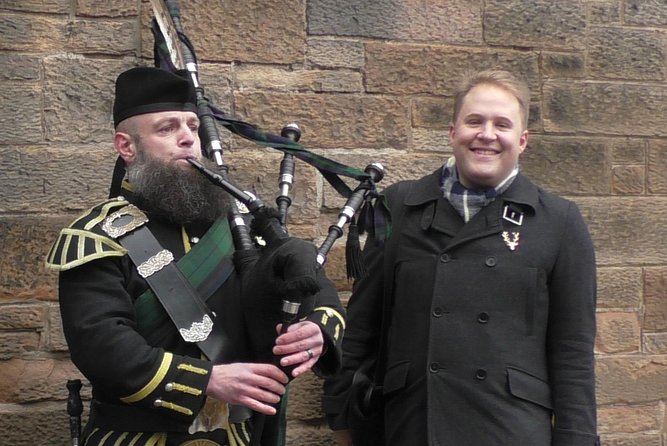 Royal Mile and Old Town Walking Tour - James Court and the Jolly Judge