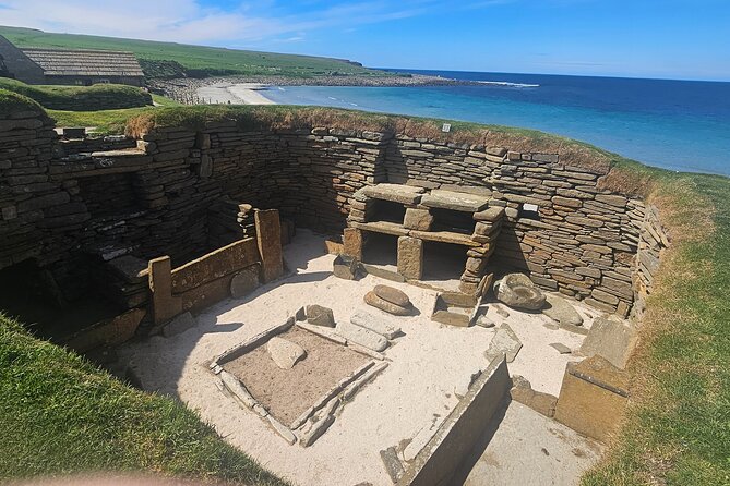 Scapa Tours - Yesnaby Cliffs and the walk to Yesnaby Castle