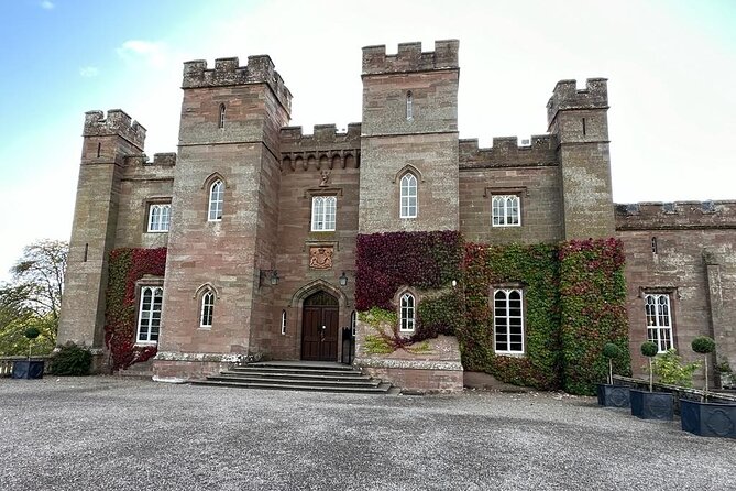 Scone Palace, Nature, Pitlochry, Whisky Experience from Edinburgh - A short pause in Pitlochry