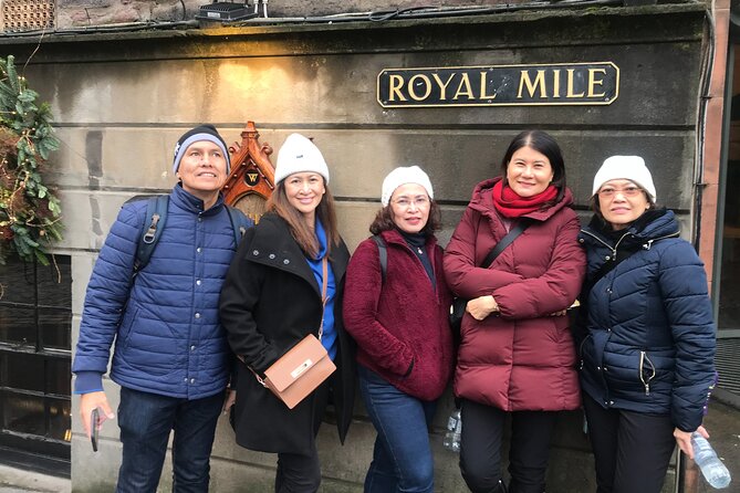 Scotch Tour Edinburgh with a Local Expert: Private & 100% Personalized - Local pubs instead of a standard bar circuit