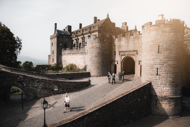 Shore Excursion to Loch Lomond & Stirling Castle - James and the character of the day