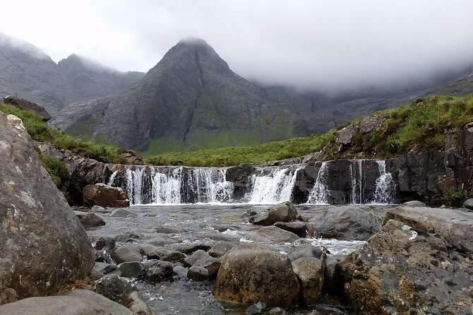 Skye Fairy Pools/ Fairy Glen/ Kilt rock / Old Man Storr - Urquhart Castle gives you a quick Highland opening