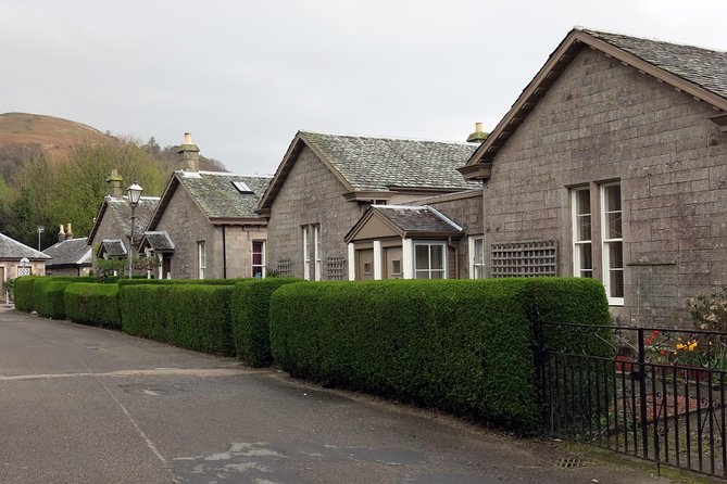 Stirling Castle & Loch Day Tour - The Falls of Dochart in twenty minutes