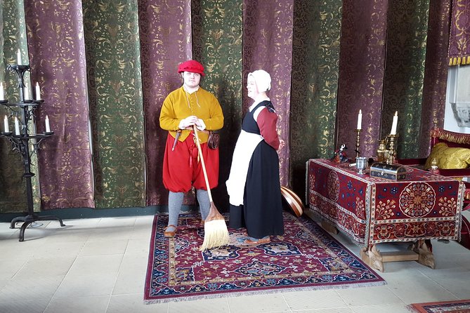 Stirling Castle, Trossachs, Loch Lomond and Whisky Tour - From George Square to Stirling Castle