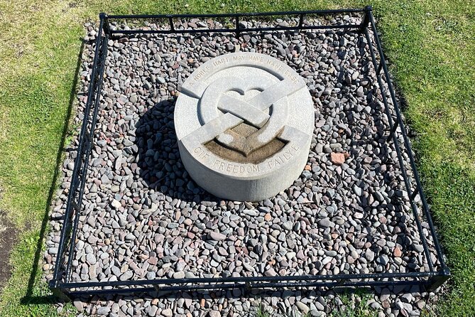 Stone & Story: Rosslyn Chapel & Melrose Abbey Private Day Trip - Scott’s View: a quiet pause above the River Tweed