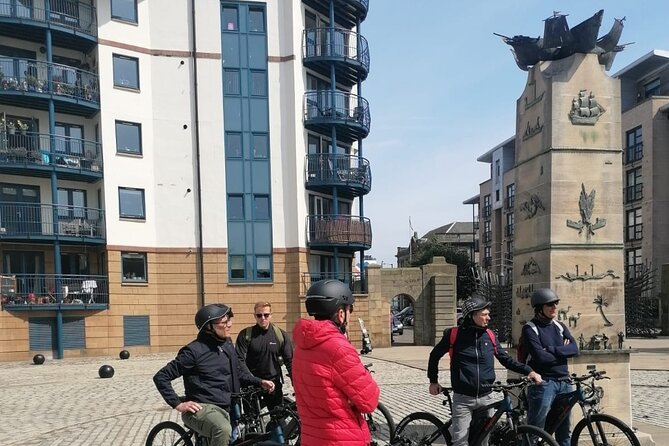 Stunning Edinburgh E-bike Tour max 10 people small group - Starting in Leith and riding toward the centre