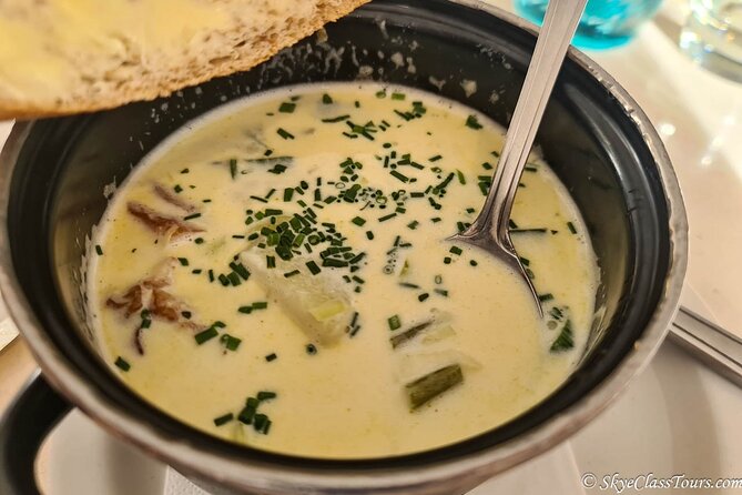 Tailored Premium Edinburgh Food Tour with Highest Quality Dishes - Crossing toward the New Town