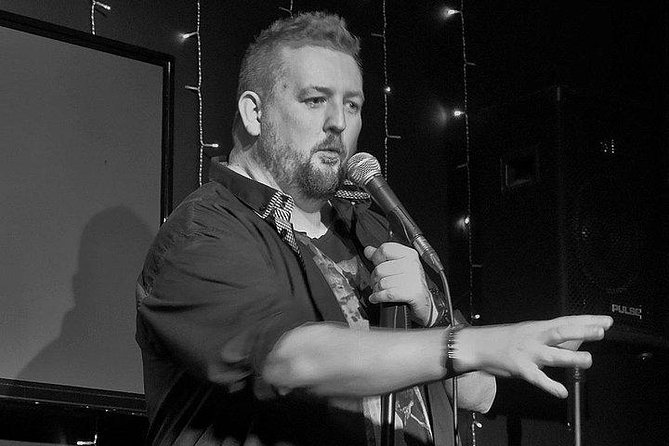 The Comedy Lock-In - What makes this a good choice for friends