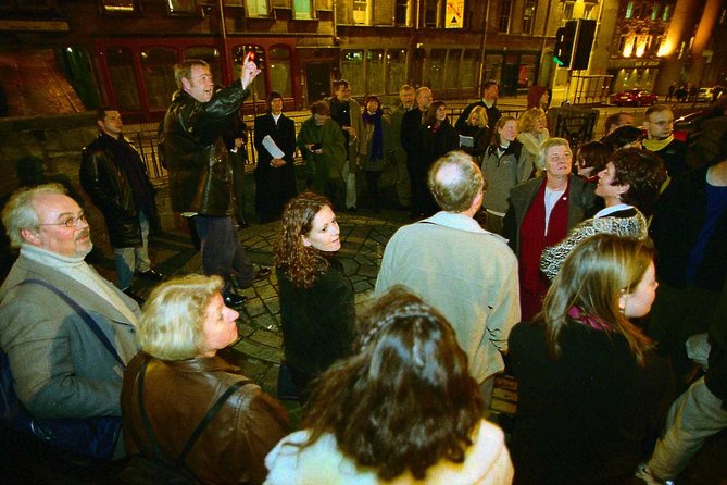 The Edinburgh Literary Pub Tour - Rain, hearing, and other practical details