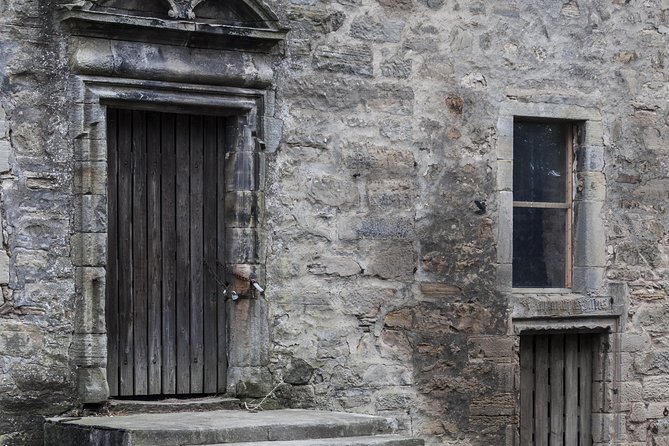 The Outlander 1 Day Experience - Linlithgow Palace connects Mary, Queen of Scots, and Wentworth Prison
