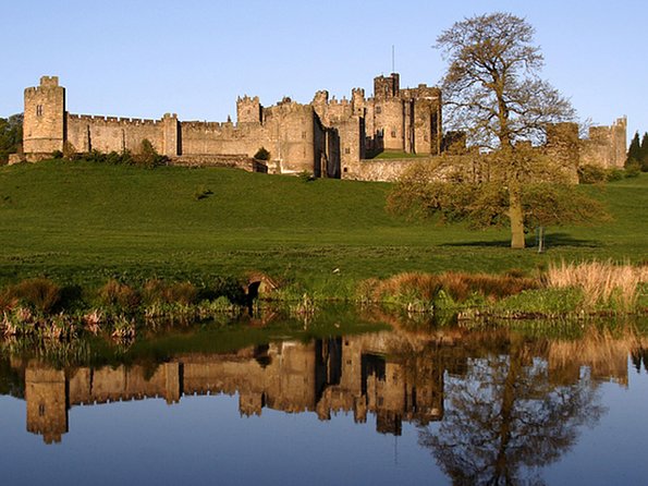 Viking Coast and Alnwick Castle Very Small Group Tour from Edinburgh - Views toward Bamburgh and the Farne Islands